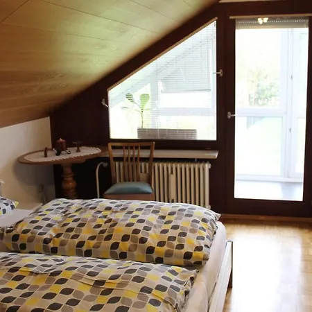 Blick Ins Gruene Apartment *