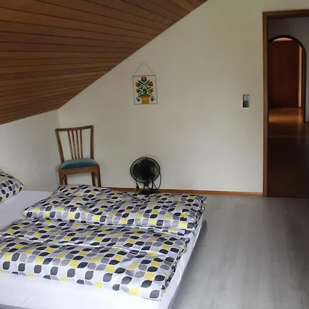 Blick Ins Gruene Apartment *